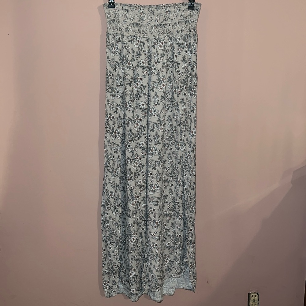 gorgeous floral crepe flow wide leg pant with smocked waist.